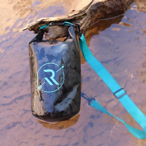 Beach Please Travel Kit - Picture 3 of 16